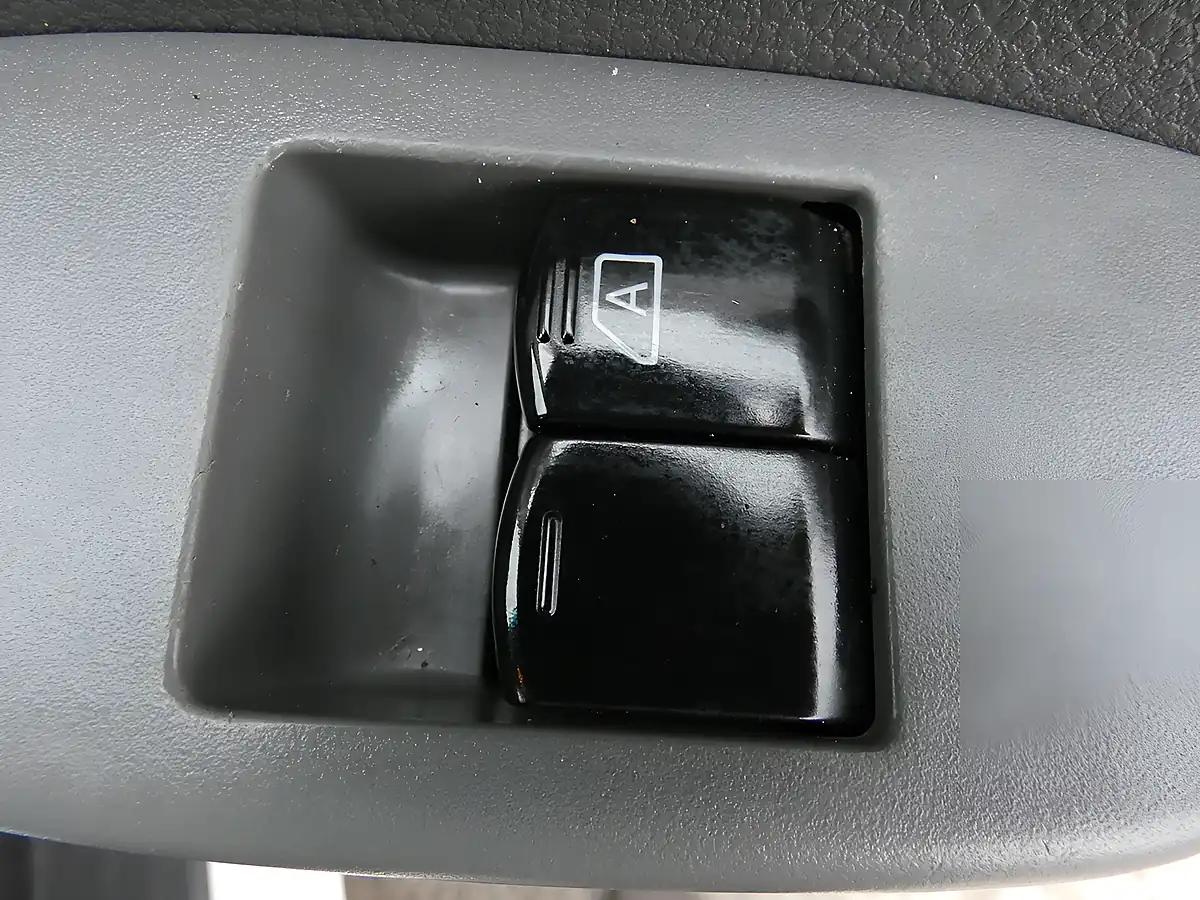 Used 2014 Nissan NV200 Acenta White - Interior and Exterior details 16