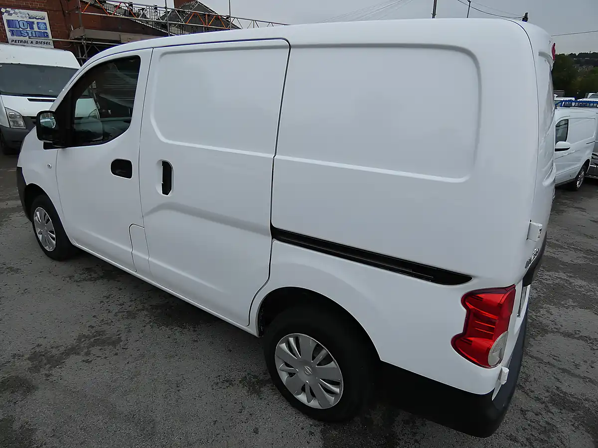Used 2014 Nissan NV200 Acenta White - Interior and Exterior details 5
