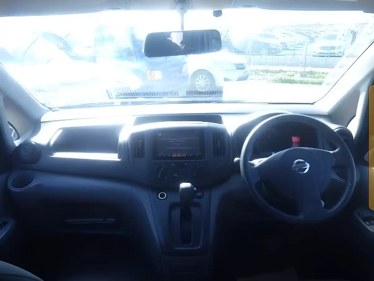 Used 2014 Nissan NV200 Premium Gx Black - Interior and Exterior details 6
