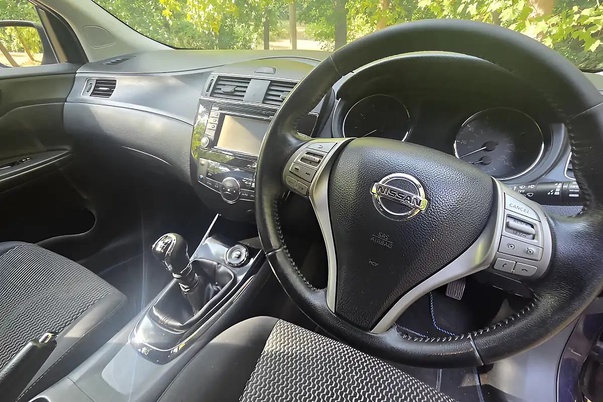 Used 2014 Nissan Pulsar N-Tec Blue - Interior and Exterior details 19
