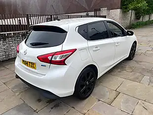 Used 2014 Nissan Pulsar Tekna White - Interior and Exterior details 3