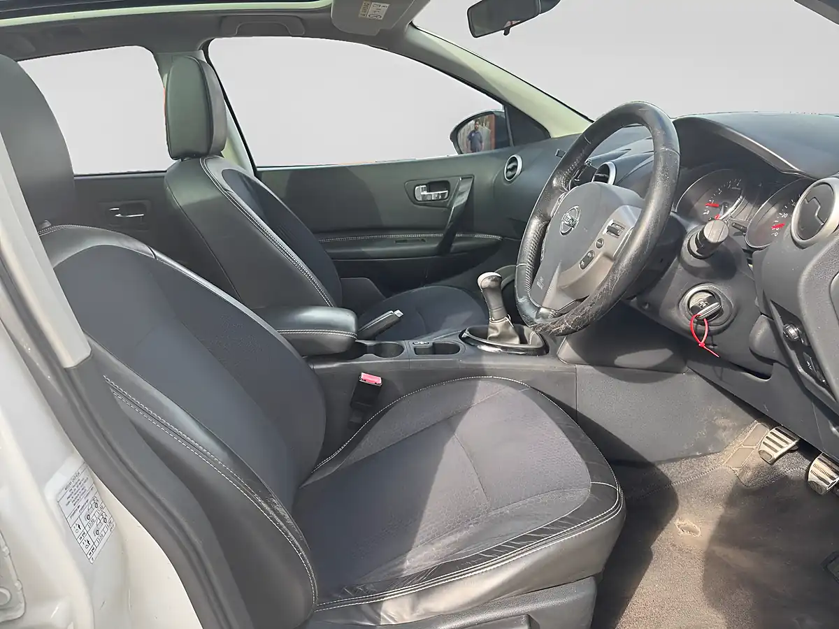 Used 2014 Nissan Qashqai 360 White - Interior and Exterior details 10