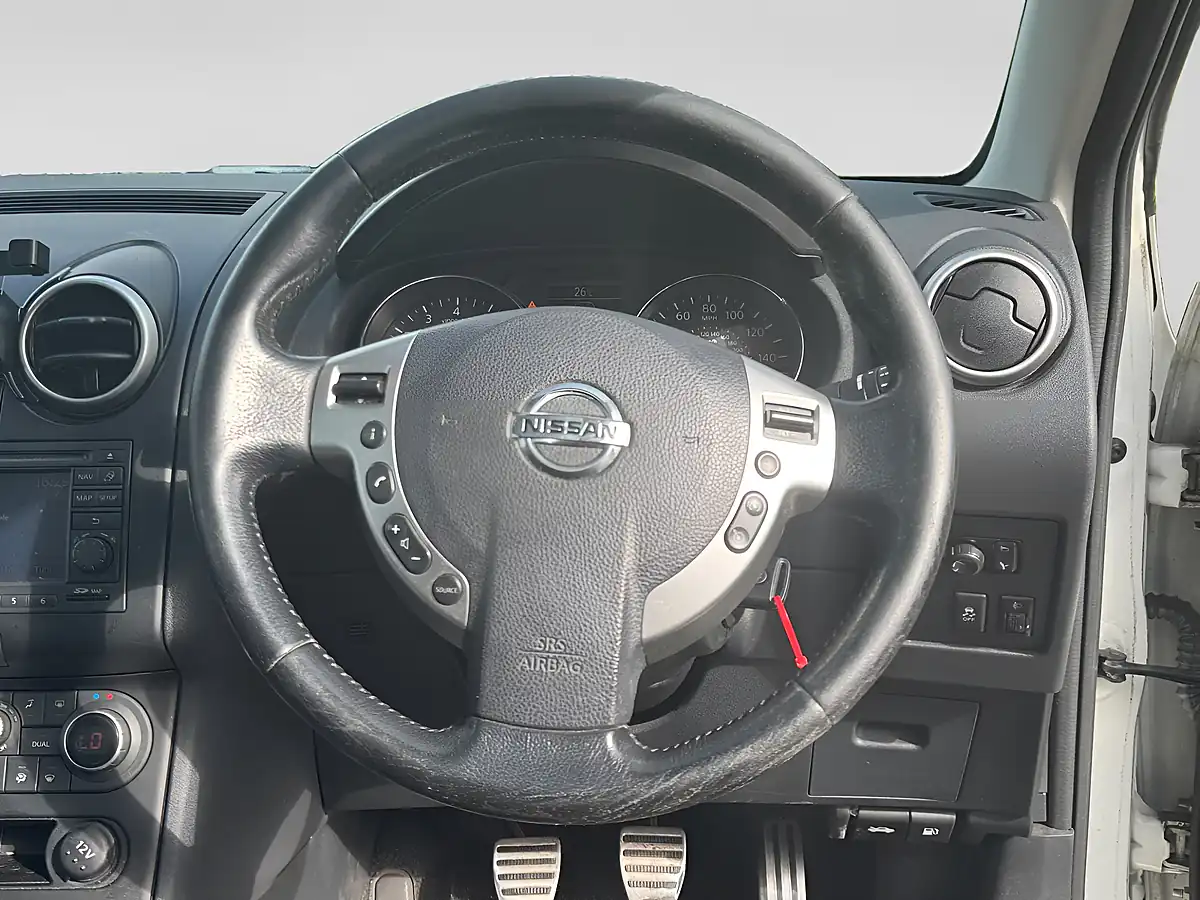 Used 2014 Nissan Qashqai 360 White - Interior and Exterior details 13