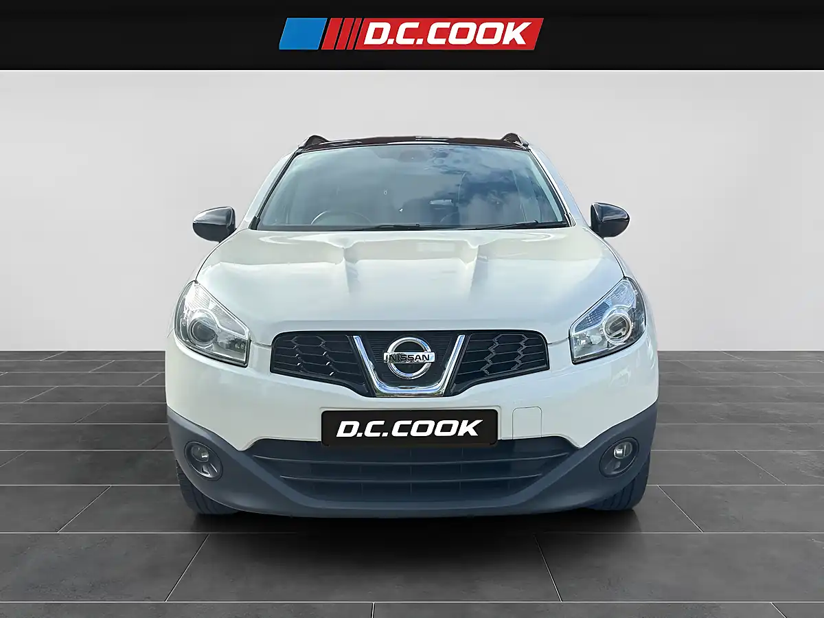 Used 2014 Nissan Qashqai 360 White - Interior and Exterior details 2