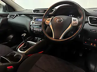 Used 2014 Nissan Qashqai Acenta 2WD Storm White - Interior and Exterior details 3