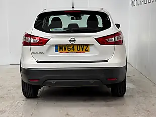 Used 2014 Nissan Qashqai Acenta 2WD Storm White - Interior and Exterior details 5