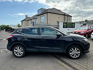 Used 2014 Nissan Qashqai Acenta Black - Interior and Exterior details 11