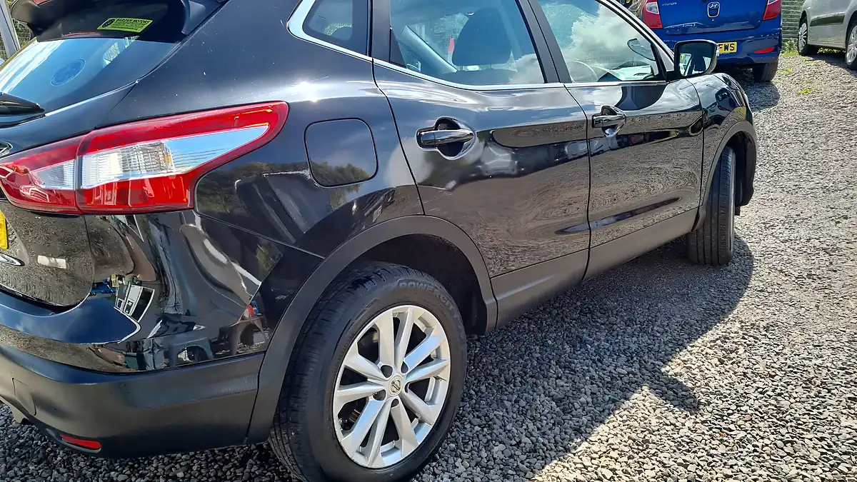 Used 2014 Nissan Qashqai Acenta Black - Interior and Exterior details 13