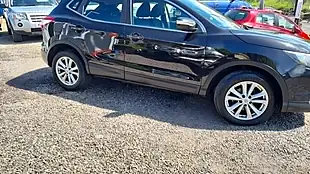 Used 2014 Nissan Qashqai Acenta Black - Interior and Exterior details 2