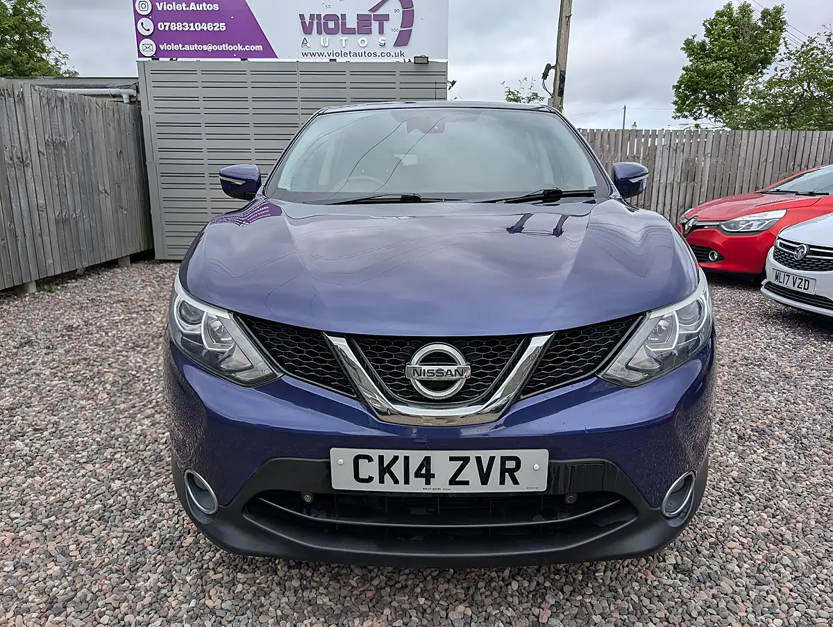 Used 2014 Nissan Qashqai Acenta Blue - Interior and Exterior details 6