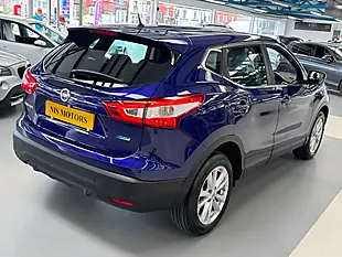 Used 2014 Nissan Qashqai Acenta Blue - Interior and Exterior details 10