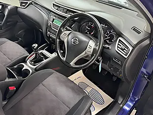 Used 2014 Nissan Qashqai Acenta Blue - Interior and Exterior details 3