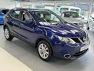 Used 2014 Nissan Qashqai Acenta Blue - Interior and Exterior details 5