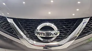 Used 2014 Nissan Qashqai Acenta Grey - Interior and Exterior details 16