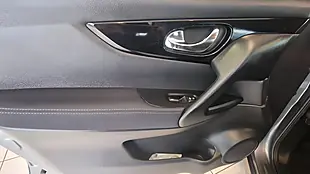 Used 2014 Nissan Qashqai Acenta Grey - Interior and Exterior details 18