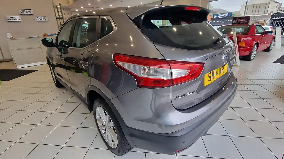 Used 2014 Nissan Qashqai Acenta Grey - Interior and Exterior details 4