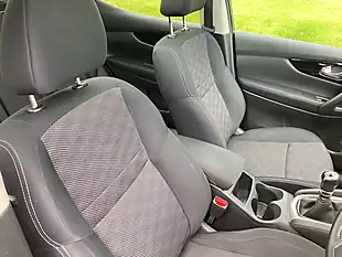 Used 2014 Nissan Qashqai Acenta Premium Beige - Interior and Exterior details 15