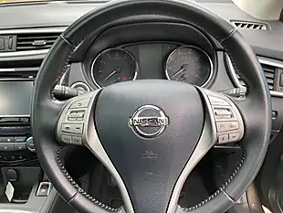 Used 2014 Nissan Qashqai Acenta Premium Beige - Interior and Exterior details 17