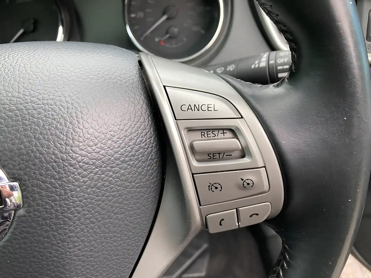Used 2014 Nissan Qashqai Acenta Premium Beige - Interior and Exterior details 19