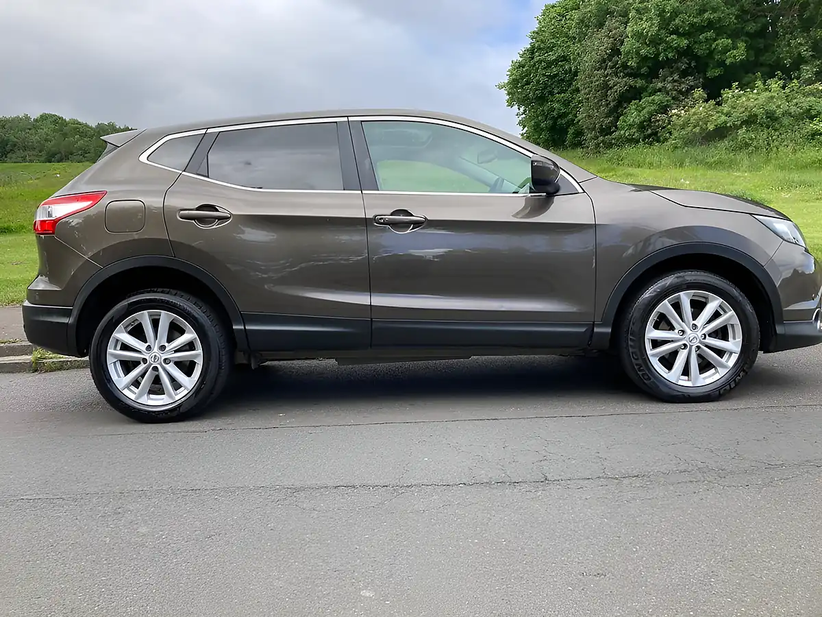 Used 2014 Nissan Qashqai Acenta Premium Beige - Interior and Exterior details 2