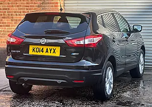 Used 2014 Nissan Qashqai Acenta Premium Black - Interior and Exterior details 18