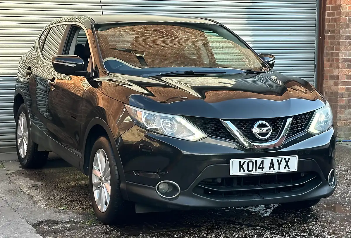 Used 2014 Nissan Qashqai Acenta Premium Black - Interior and Exterior details 3