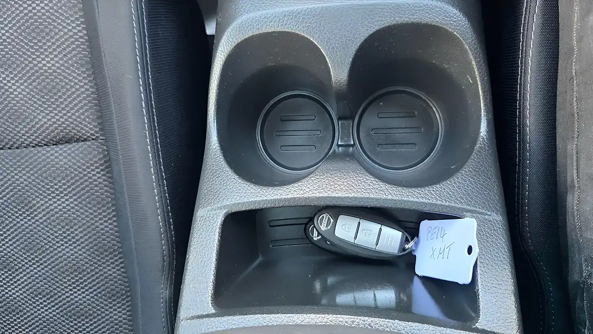 Used 2014 Nissan Qashqai Acenta Premium Black - Interior and Exterior details 13