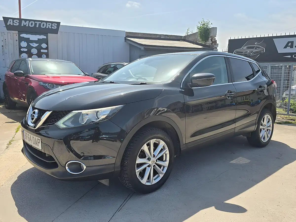 Used 2014 Nissan Qashqai Acenta Premium Black - Interior and Exterior details 3
