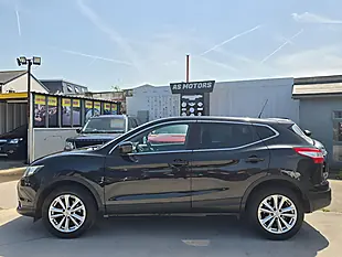 Used 2014 Nissan Qashqai Acenta Premium Black - Interior and Exterior details 4