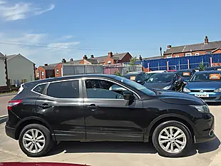 Used 2014 Nissan Qashqai Acenta Premium Black - Interior and Exterior details 8