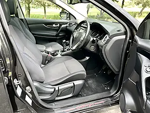 Used 2014 Nissan Qashqai Acenta Premium Black - Interior and Exterior details 13
