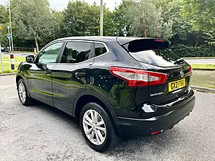 Used 2014 Nissan Qashqai Acenta Premium Black - Interior and Exterior details 4