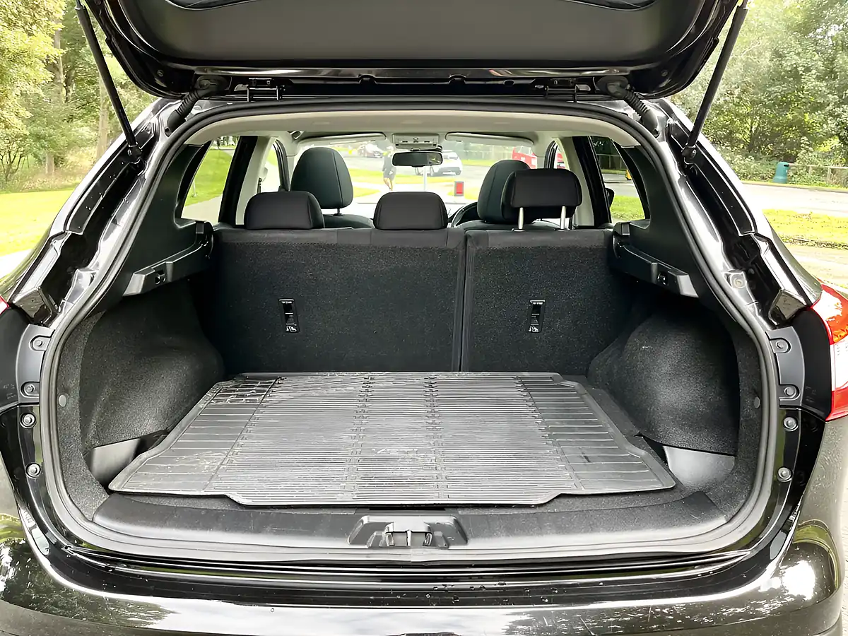 Used 2014 Nissan Qashqai Acenta Premium Black - Interior and Exterior details 9