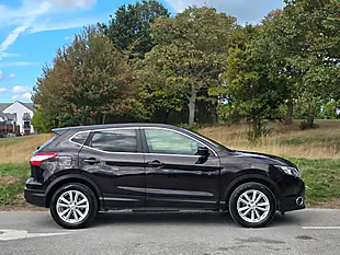 Used 2014 Nissan Qashqai Acenta Premium Black - Interior and Exterior details 8