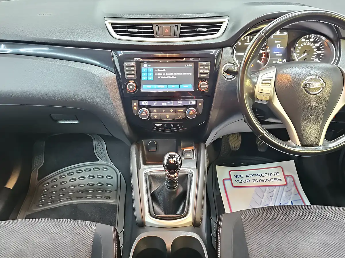 Used 2014 Nissan Qashqai Acenta Premium Black - Interior and Exterior details 10
