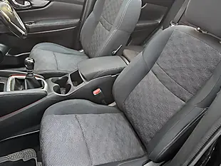 Used 2014 Nissan Qashqai Acenta Premium Black - Interior and Exterior details 11