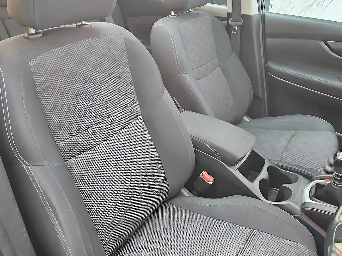 Used 2014 Nissan Qashqai Acenta Premium Black - Interior and Exterior details 12