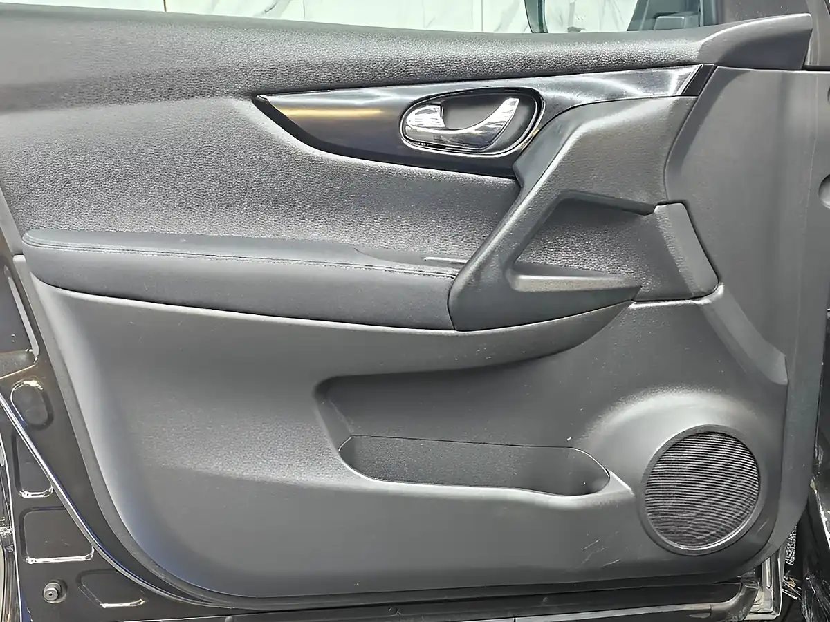 Used 2014 Nissan Qashqai Acenta Premium Black - Interior and Exterior details 17