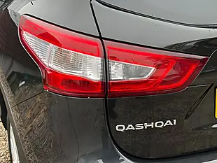 Used 2014 Nissan Qashqai Acenta Premium Black - Interior and Exterior details 17