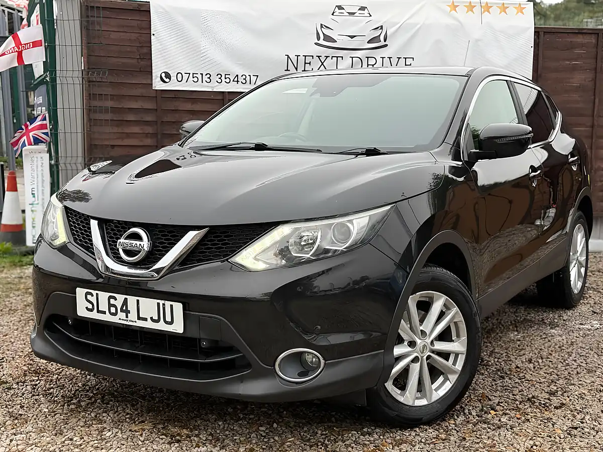Used 2014 Nissan Qashqai Acenta Premium Black - Interior and Exterior details 3