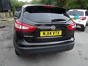 Used 2014 Nissan Qashqai Acenta Premium Black - Interior and Exterior details 6