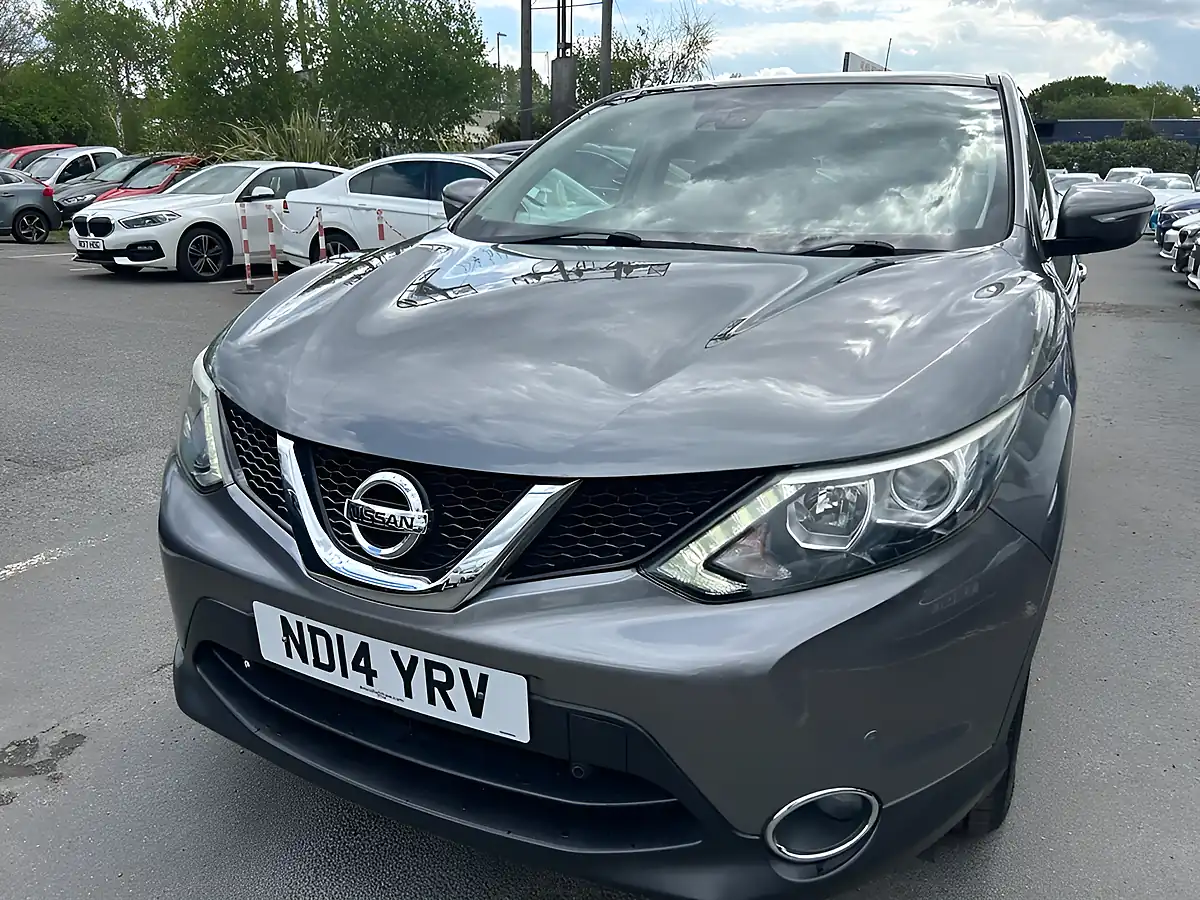 Used 2014 Nissan Qashqai Acenta Premium Grey - Interior and Exterior details 15
