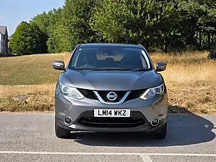 Used 2014 Nissan Qashqai Acenta Premium Grey - Interior and Exterior details 2
