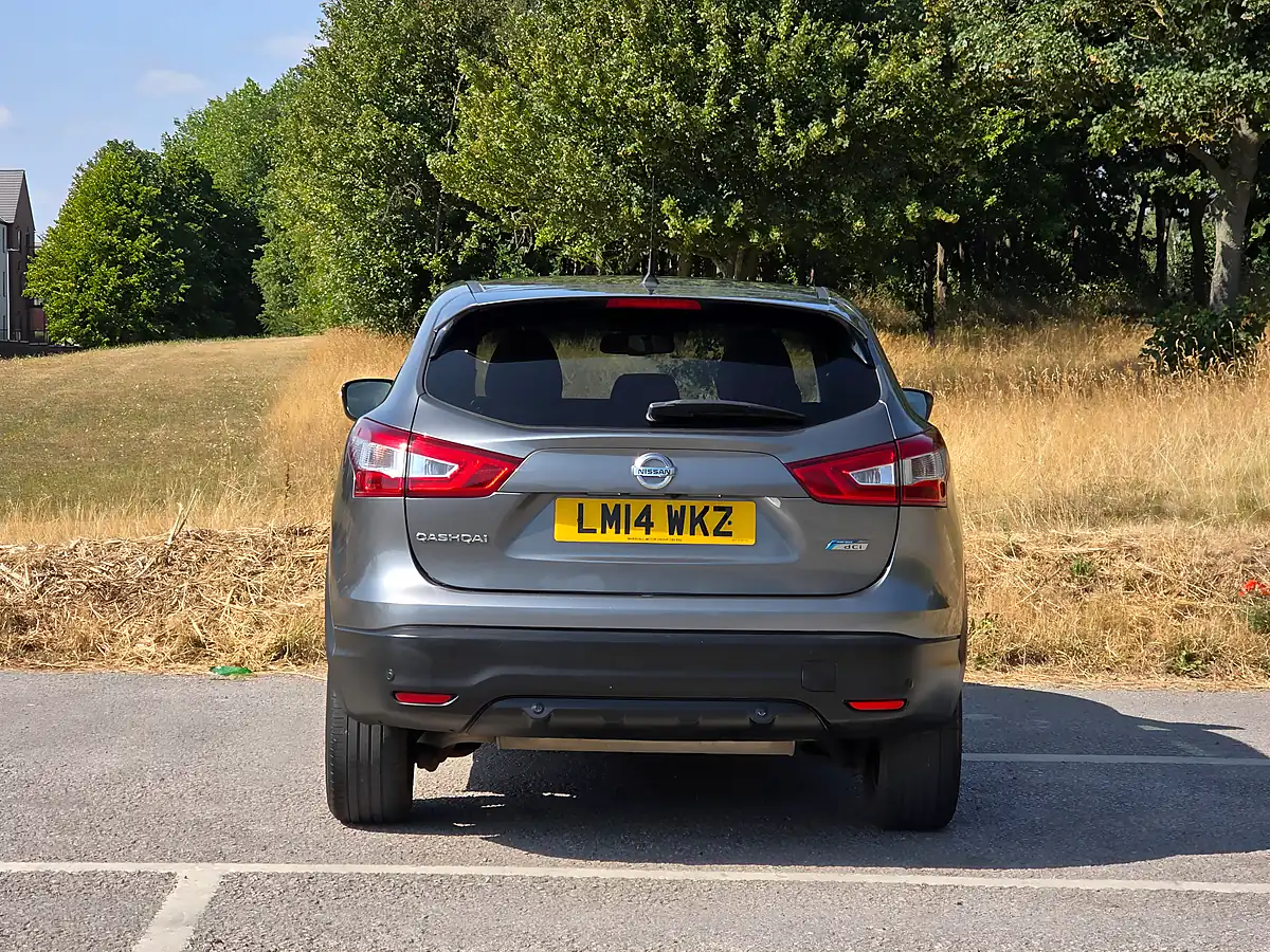 Used 2014 Nissan Qashqai Acenta Premium Grey - Interior and Exterior details 6