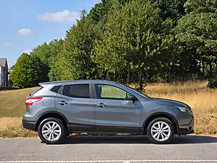 Used 2014 Nissan Qashqai Acenta Premium Grey - Interior and Exterior details 8
