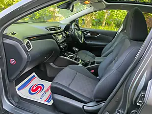 Used 2014 Nissan Qashqai Acenta Premium Grey - Interior and Exterior details 9