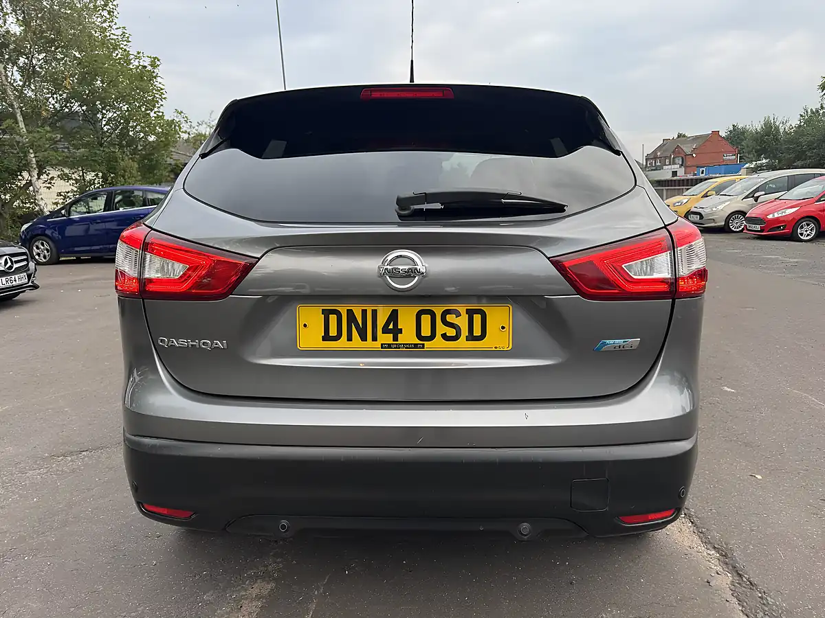 Used 2014 Nissan Qashqai Acenta Premium Grey - Interior and Exterior details 14