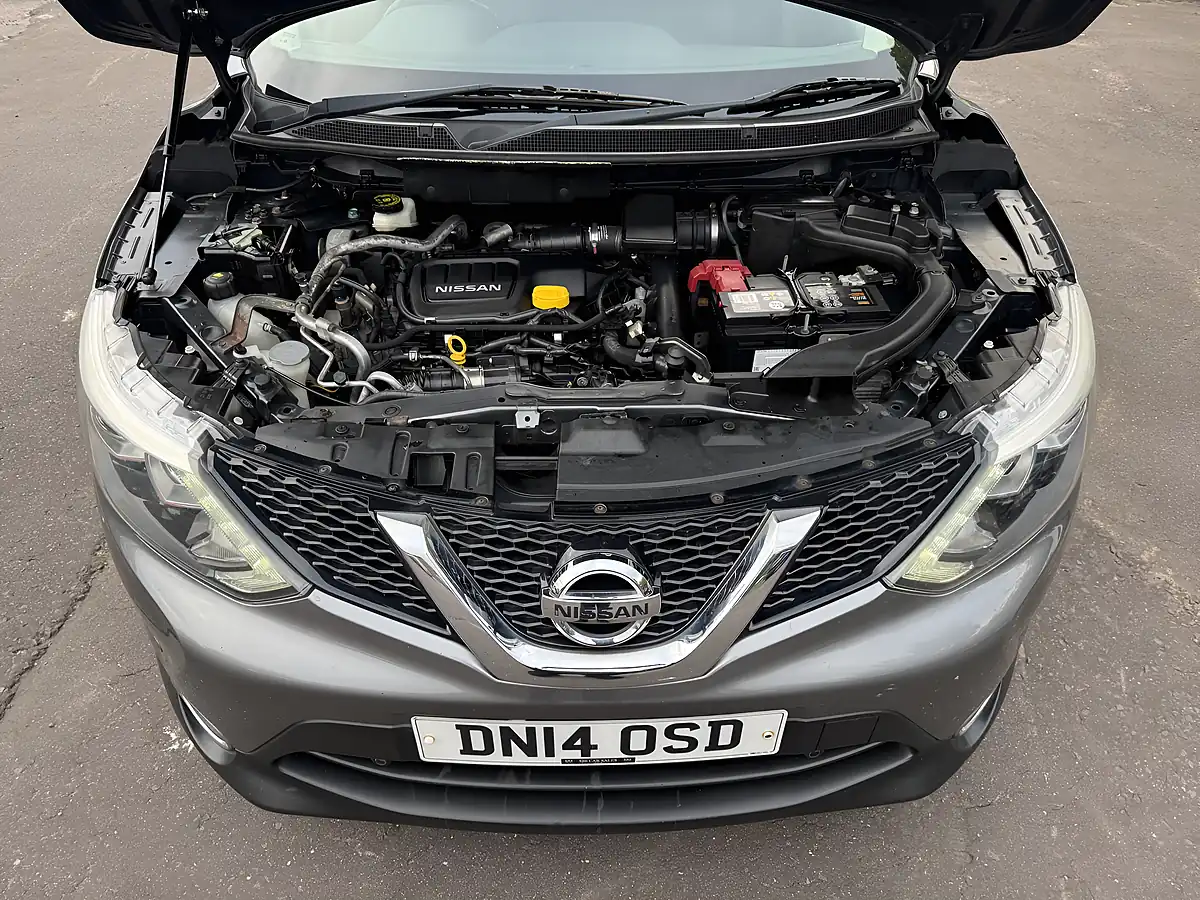 Used 2014 Nissan Qashqai Acenta Premium Grey - Interior and Exterior details 16