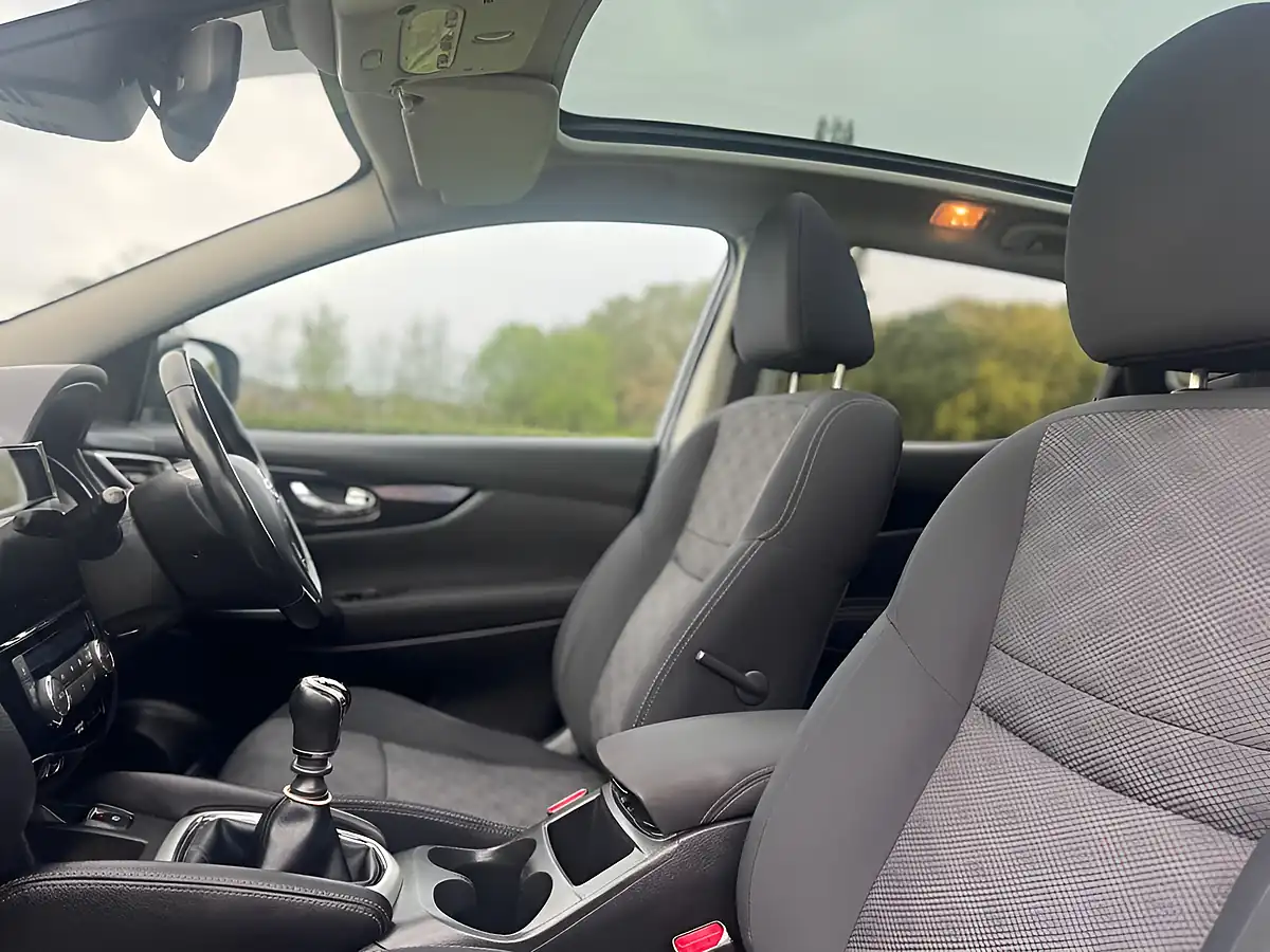 Used 2014 Nissan Qashqai Acenta Premium Grey - Interior and Exterior details 13