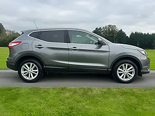 Used 2014 Nissan Qashqai Acenta Premium Grey - Interior and Exterior details 2